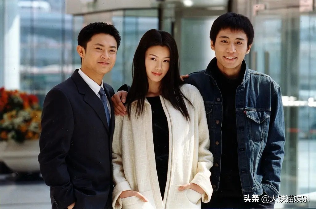 10位男星颜值今昔对比,10位男歌手今昔对比