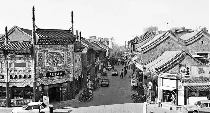 三十多年前的琉璃厂,遍地都是官窑,捡漏的宝地