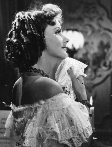 小仲马为什么把茶花女叫玛格丽特,小仲马的茶花女原型