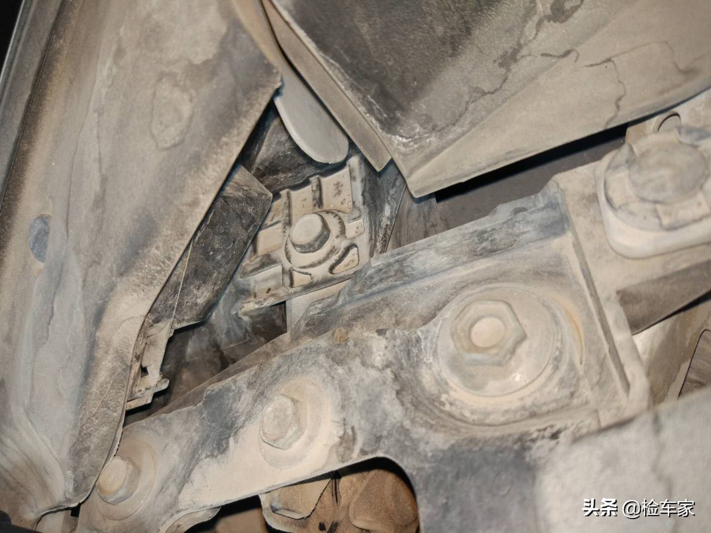 英菲尼迪q70更换全车胶套,英菲尼迪qx70防尘套