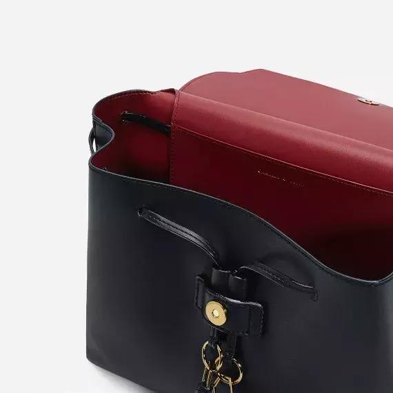 奚梦瑶穿miumiu黑钻吊带裙,158和178情侣穿搭