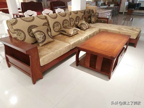 金丝楠木家具长期不开裂,金丝檀木和乌金木家具哪个好