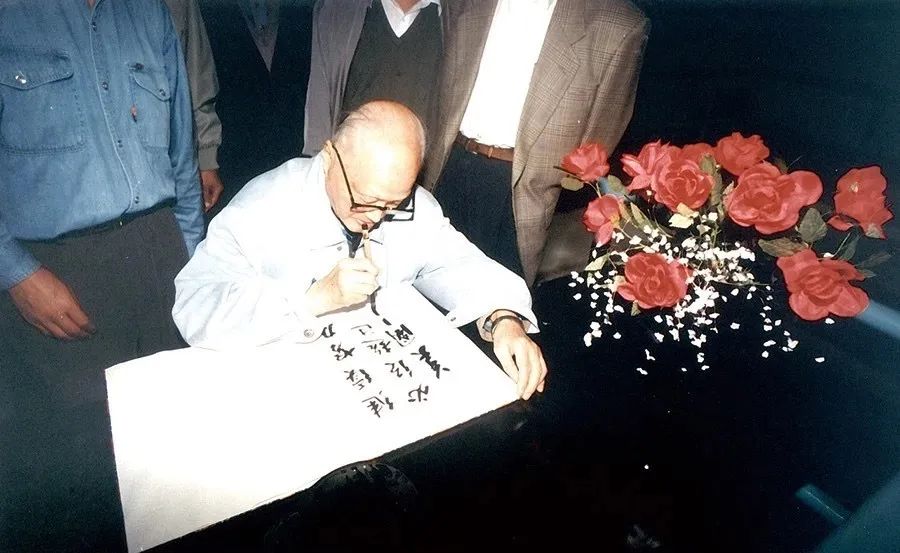 铸国防基石做民族脊梁在哪个位置,铸国防基石做民族脊梁