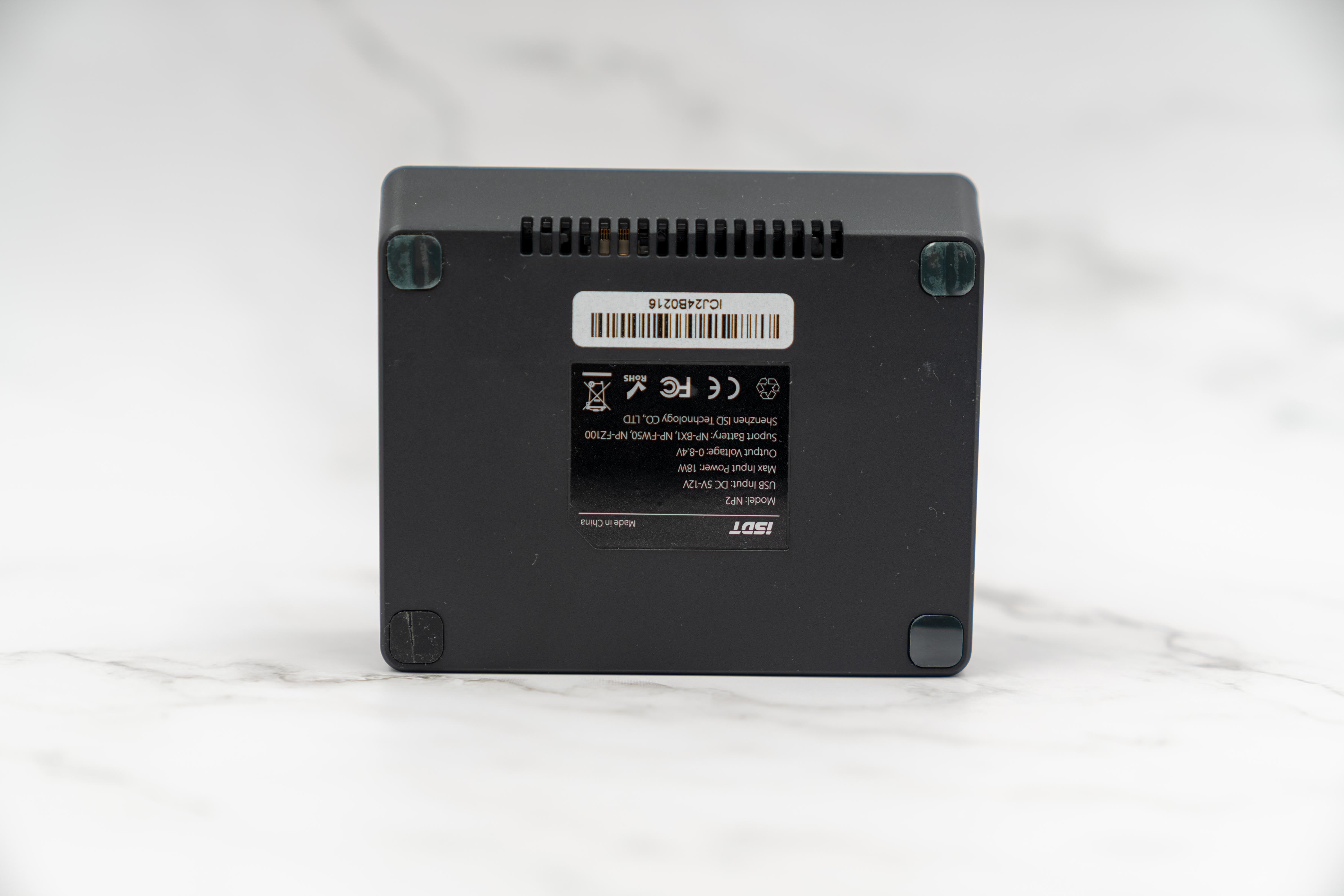 艾斯特ISDTNP2索尼相机快速充电的另一种座充选择