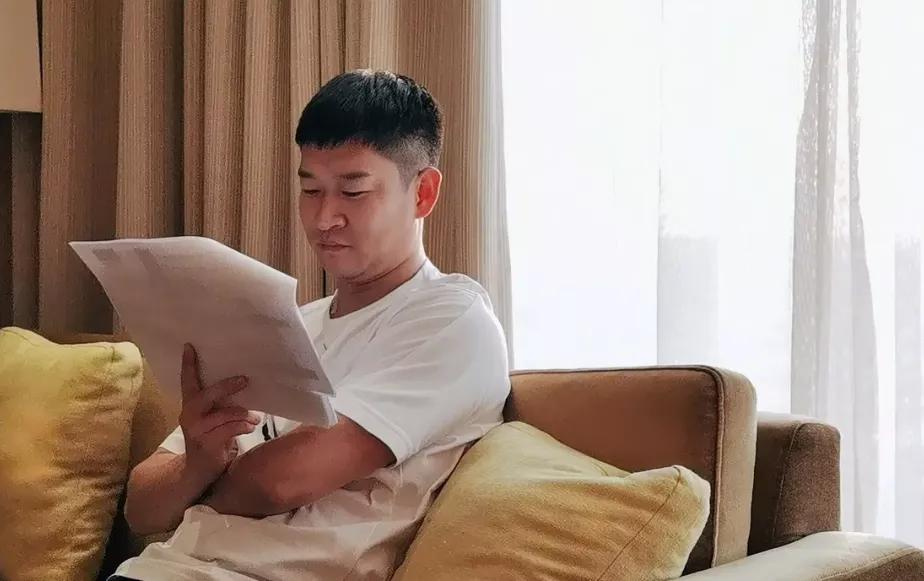 曹云金吃饺子视频,曹云金吃打卤面