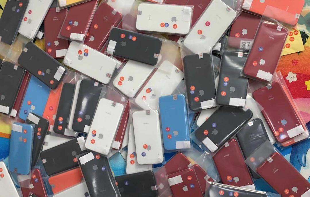 iphone卡贴机和无锁机是什么意思,苹果卡贴机跟有锁机是有什么区别