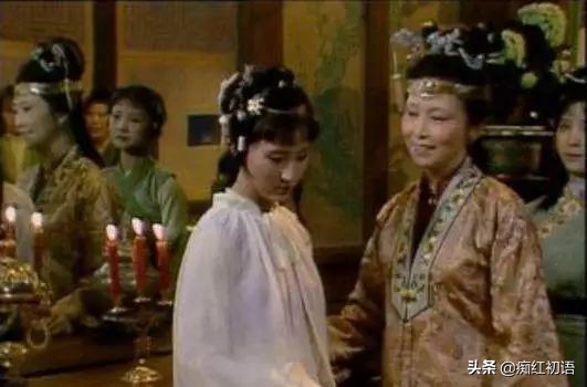 王夫人服饰穿搭,王夫人的衣服