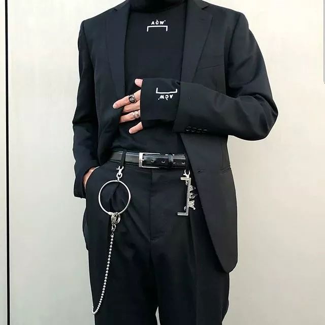 不想撞衫怎么穿好看,不想撞衫穿什么跑鞋