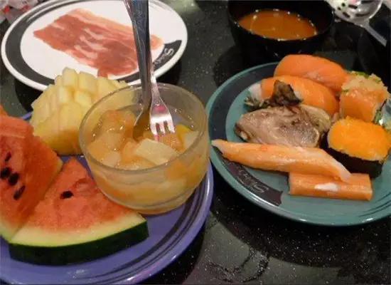 在泰国100块能买什么,泰国钱币100能换多少人民币