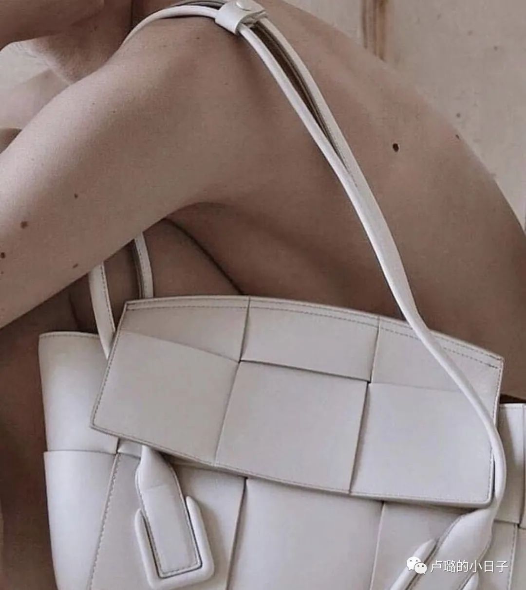 要说高级感的包，标配一定是白色包