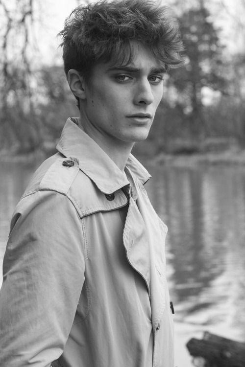 法国英俊男模成最帅伏地魔,十大法国最帅的男模