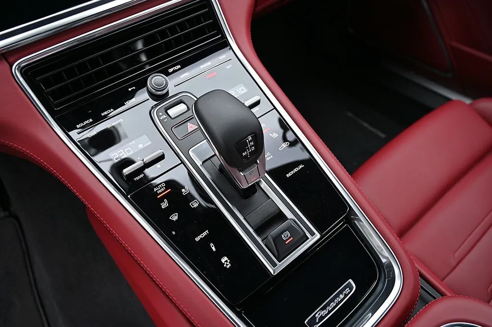 试新款保时捷panamera,全新保时捷panamera第一视角