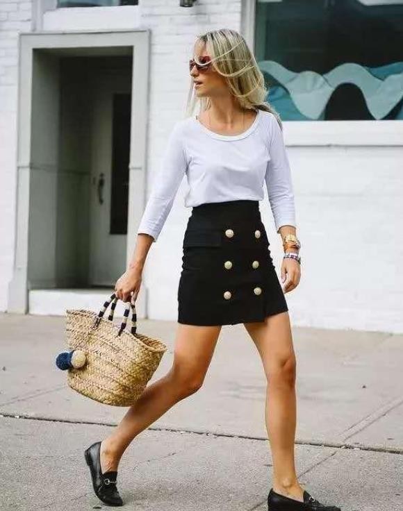 英伦风系带乐福鞋秋冬搭配,帆布鞋流行