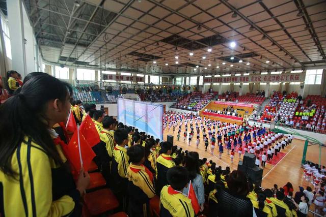 2018校园足球啦啦操,成都足球啦啦操比赛