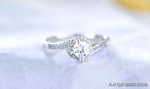 18k金钻石戒指值钱不,18k金钻石戒指值钱还是黄金值钱