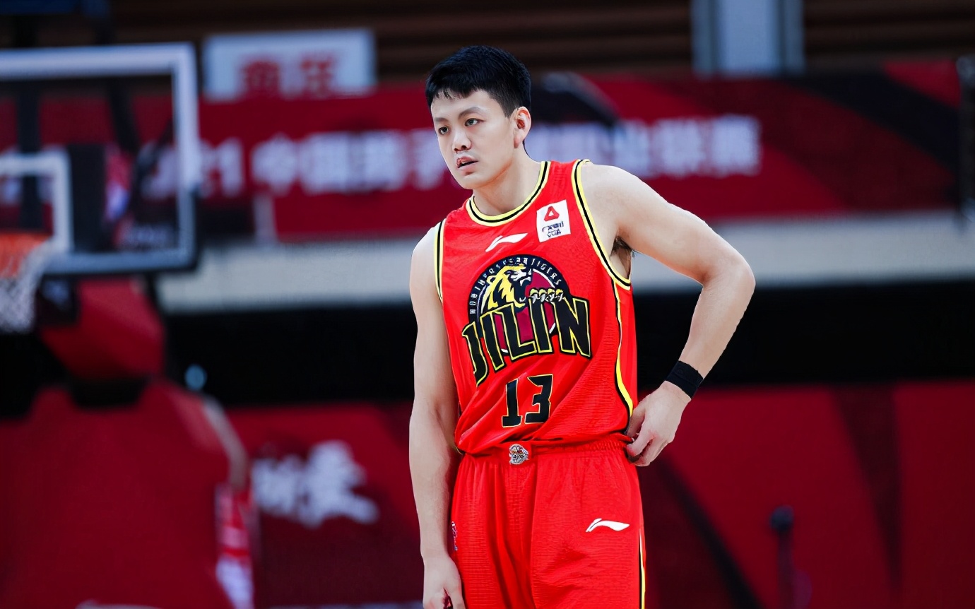 15年男篮夺冠历程,15年男篮逆转