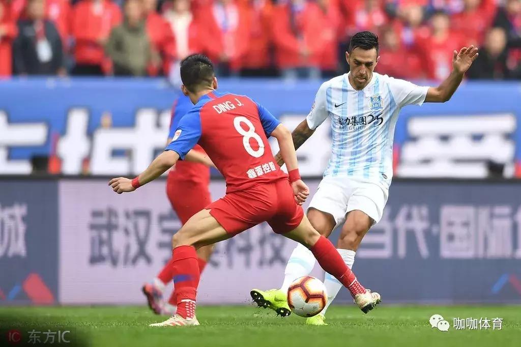 禁区手球判罚点球规则,足球规则做了哪些更改