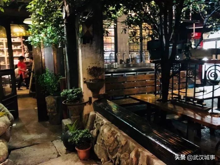 春节喝酒请收下这份饮酒指南,请收好这份假期必玩游戏清单