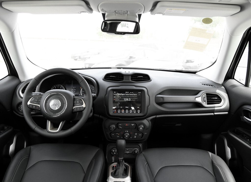 jeep自由侠值不值得入手,2016款jeep自由侠值不值得买