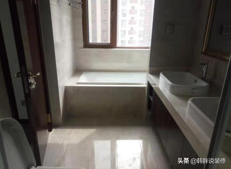 刚交钥匙的130㎡万科精装房，效果时尚又清新，做完保洁就能入住