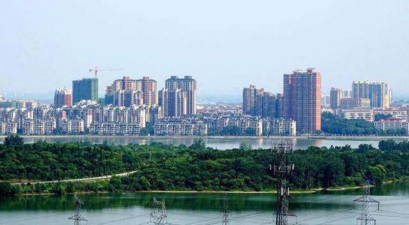 应该高兴还是担忧？阳逻正大步走在盘龙城曾经走过的道路上