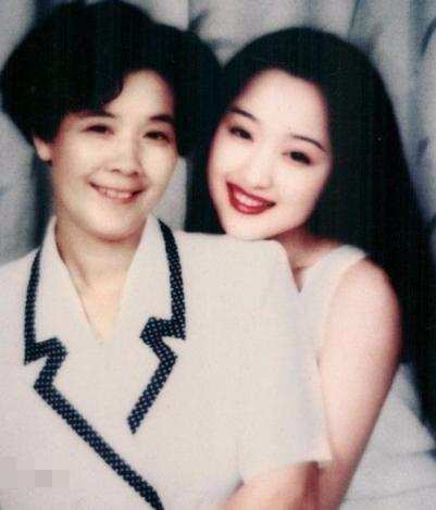 关于杨钰莹的历史经过,杨钰莹历史记录