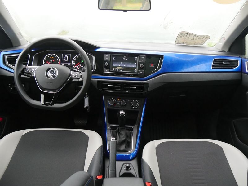 大众poloplus纵情乐活版,大众poloplus和飞度哪个好