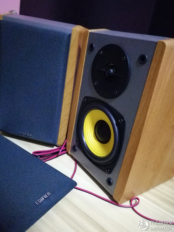 漫步者r1000tc北美版音频线,漫步者R1000TC北美版音箱