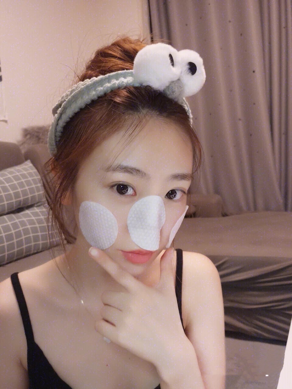 如何去黑头收缩毛孔最简单小方法,如何收缩毛孔去黑头最有效的方法