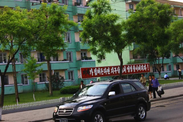 去朝鲜可以买手机卡吗,去朝鲜可以去朝鲜人的商店吗