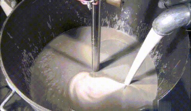 人造革是用什么材质合成的,人造革的制作方法