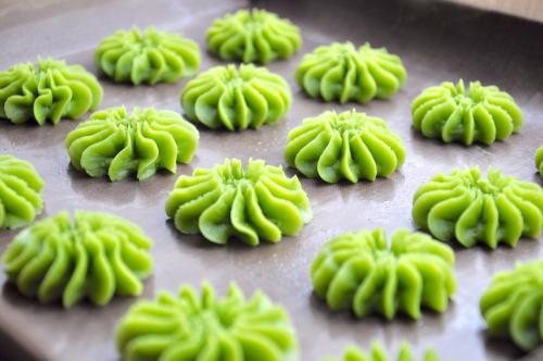 曲奇饼干的配方制作教学视频,一斤面粉的曲奇饼干的配方