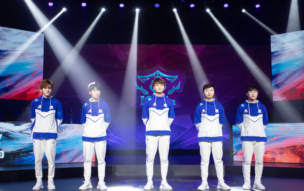 王者荣耀KPL：深度分析eStar内讧事件，老板野心要成泡影？