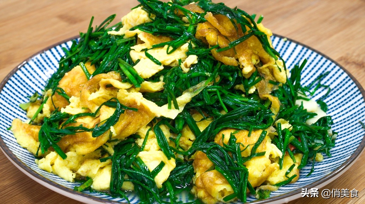 韭菜煎鸡蛋和韭菜炒鸡蛋哪个好吃,韭菜炒鸡蛋怎么让韭菜粘上鸡蛋液