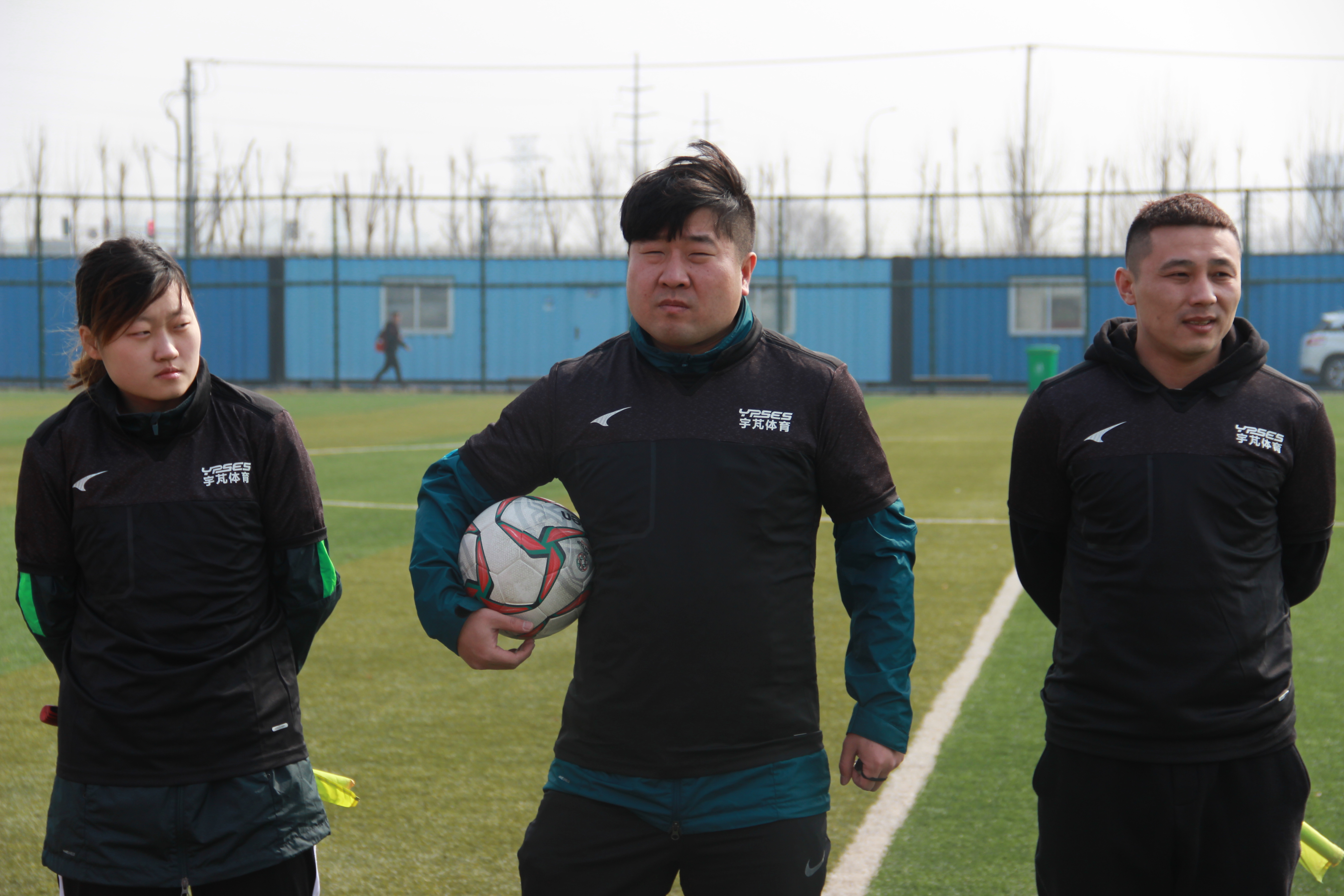 三月你好携手共进,三镇足球队备战中超第二阶段比赛