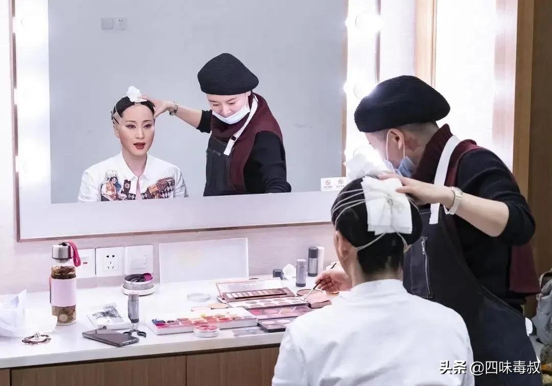 锡剧名家季春艳生活照,锡剧名家名单季春艳