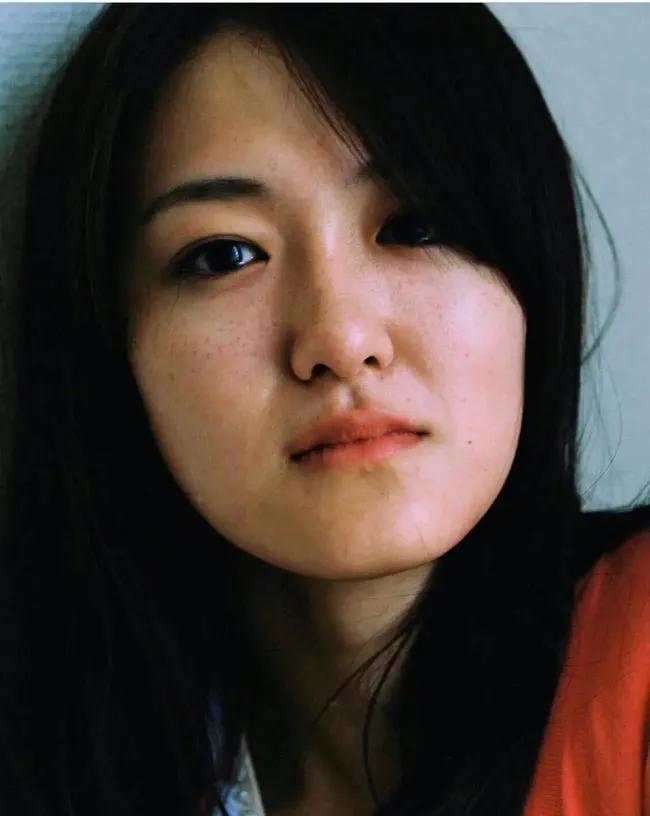 还这么年轻，这神颜小花神颜小生怎么越长越残了…