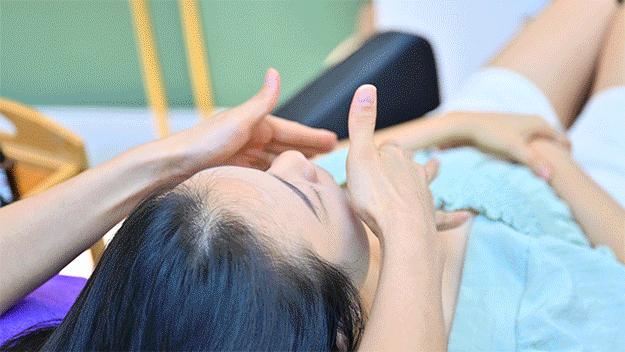 叹头部SPA！拒做人间“油”物，解锁防秃养发小妙招