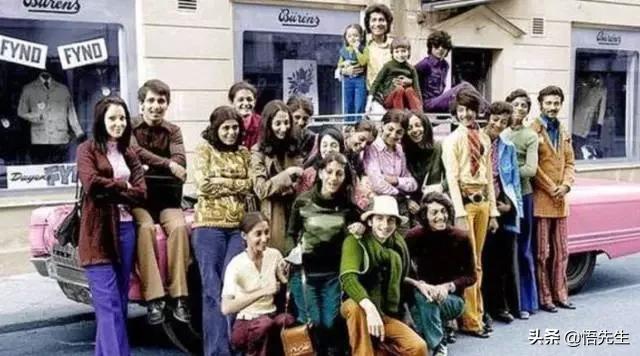 年轻时的霍金照,霍金年轻时照片有多帅