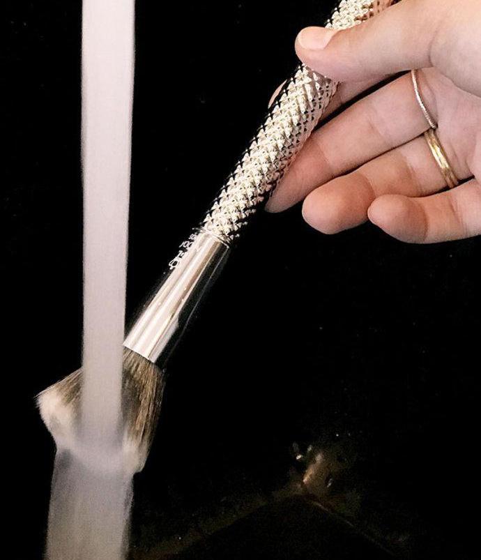 教你怎样清洗美妆工具,升级屏幕清洁神器怎么加补充液