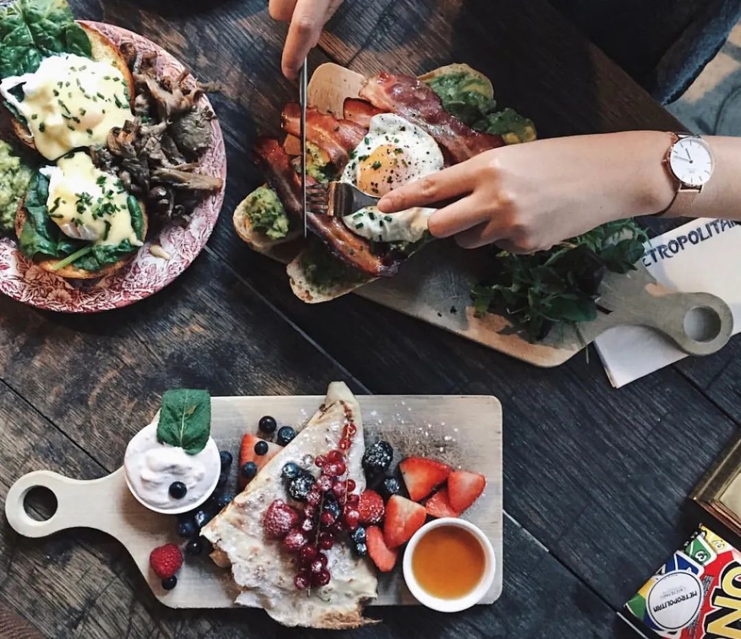 dw手表怎么样值得入手,为什么一堆便宜的dw手表