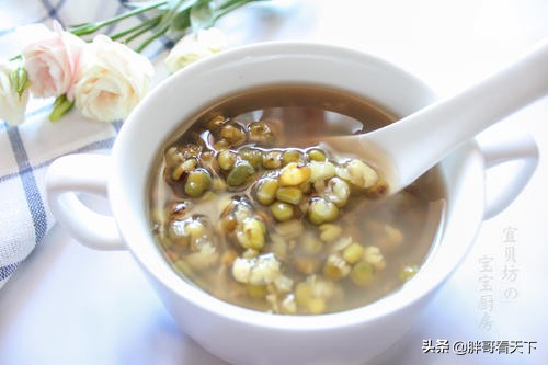 喝酒伤胃的5个小技巧,喝酒伤胃吃什么食物好