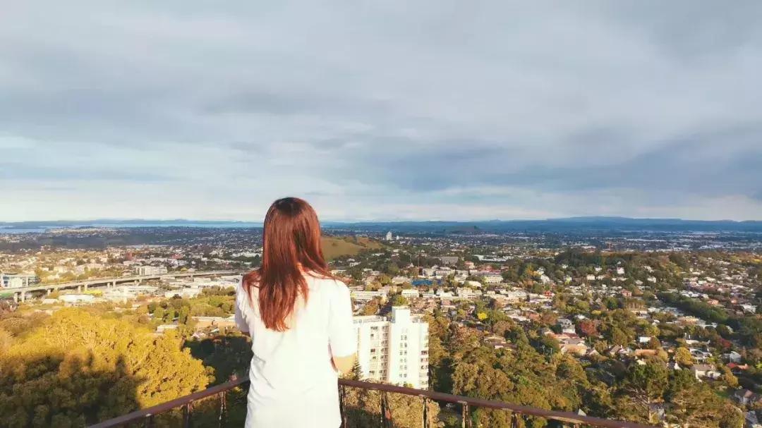比国内油价还高三四块！这地方奔驰不如日系车受欢迎！