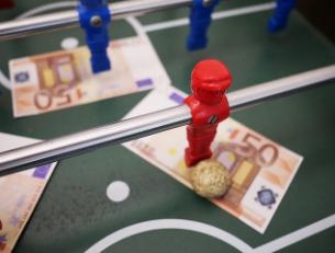 网赌亏钱有追回来的吗,网赌获利3000又赔进去违法