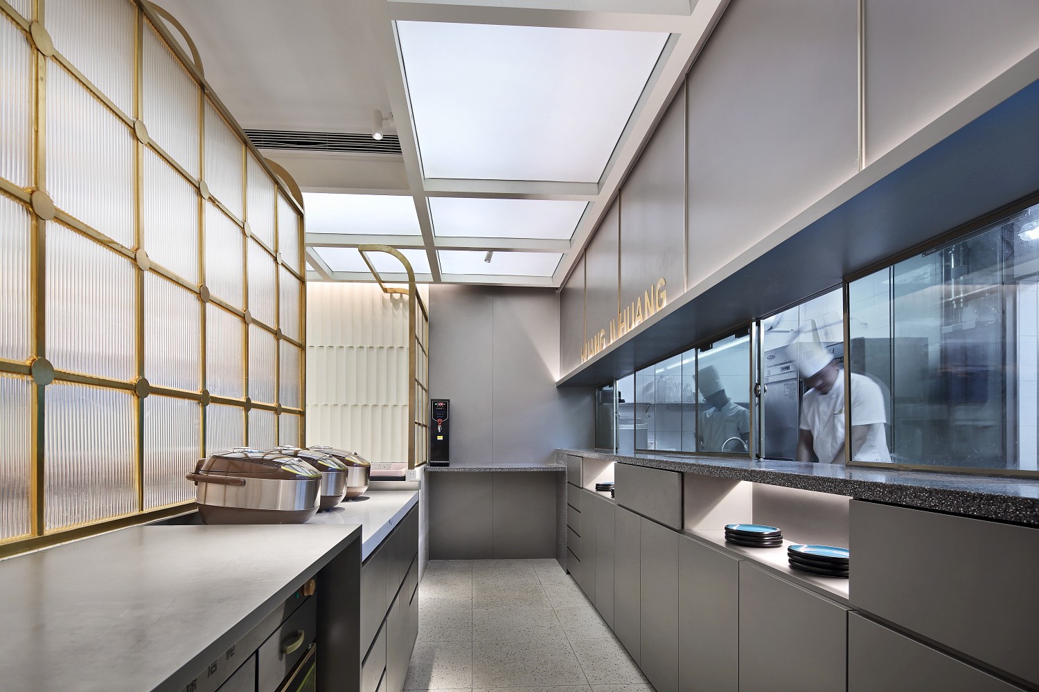 艺鼎新作|黄记煌从清朝来，在2019年达到颜值巅峰