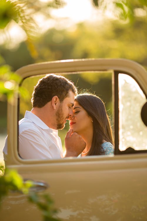 男友被心机女接近,男人遇到被女人追求怎么办