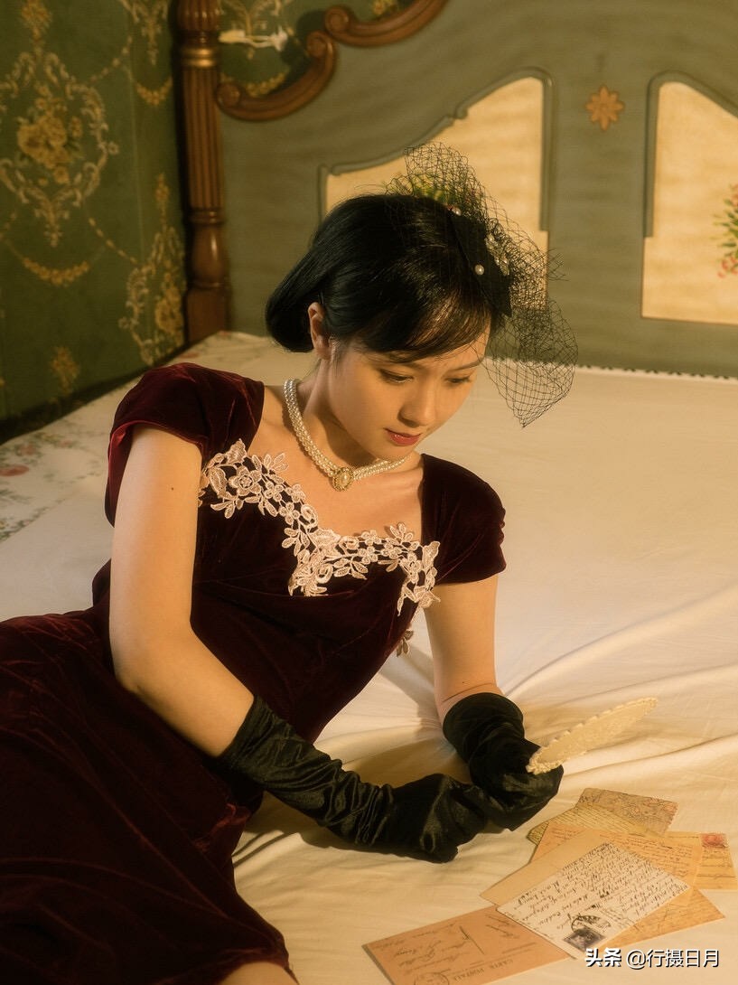 花落夕阳，几时休？陌路潇湘，几轮回？