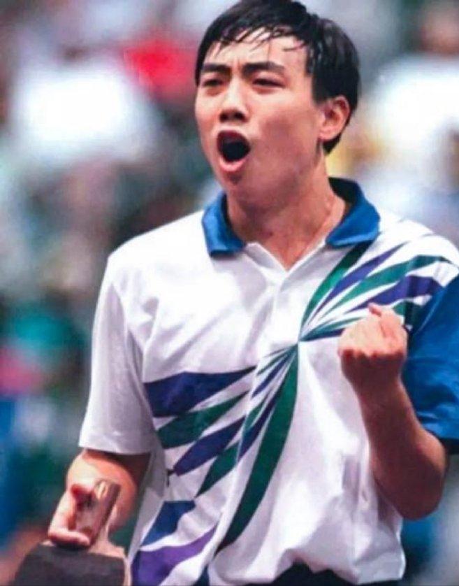 *小平邓**是个体育迷：夸刘国梁是好苗子，赛事紧张时也会“不淡定”