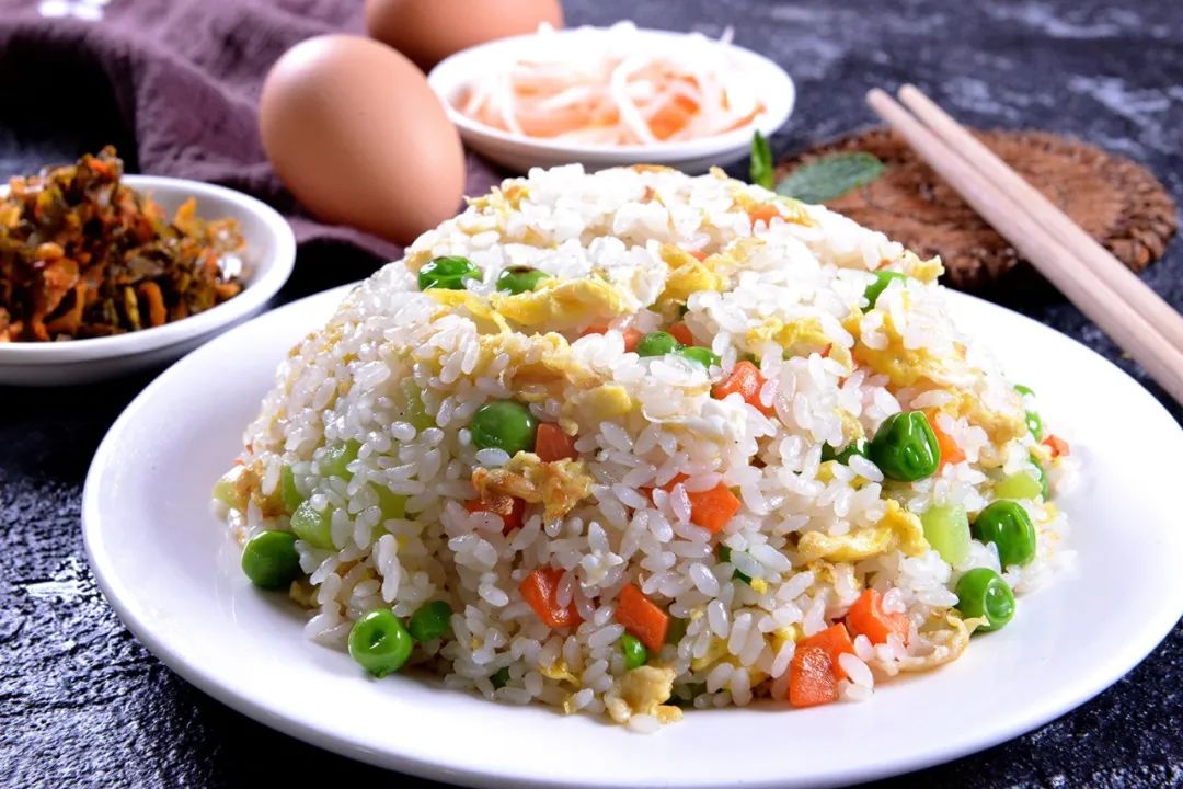 江南四大名城，南京、苏州、杭州家喻户晓，它却显得有些低调