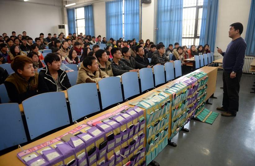 高考志愿被录取不想去学校怎么办,高考志愿录取不好的专业怎么办